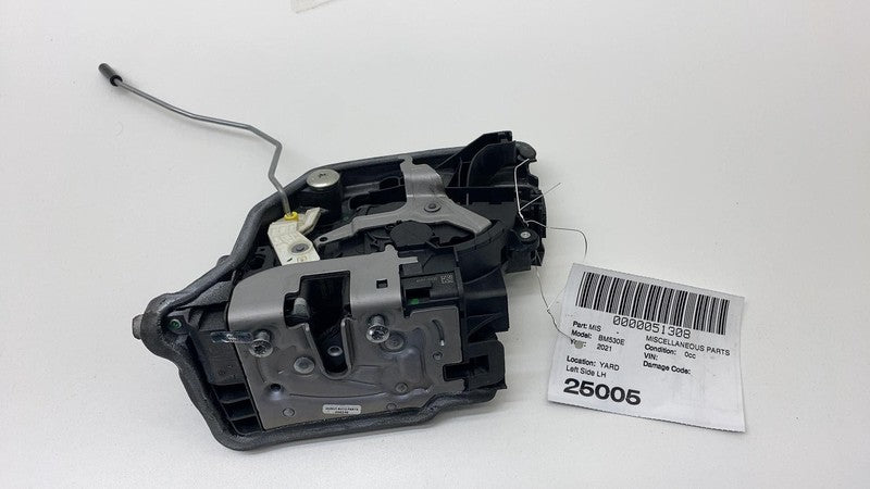2021 BMW 530e Driver Side Door Lock Latch Actuator Left Assembly OEM 1