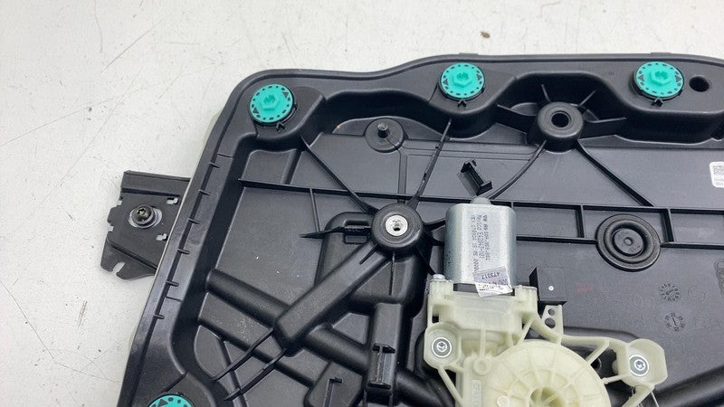 Side/rear/cargo Regulator VOLKSWAGEN ID4 Left 25