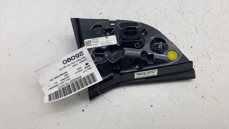 1502089-00-B ⭕ 2020-2024 Model Y Rear Right Inner Taillight LED Tail Lamp 4-Pin 1502089-00-B