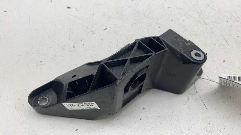 68292238AC ⭕ 17-25 Chrysler Pacifica Front Right Radiator Support Mount Bracket 68292238AC