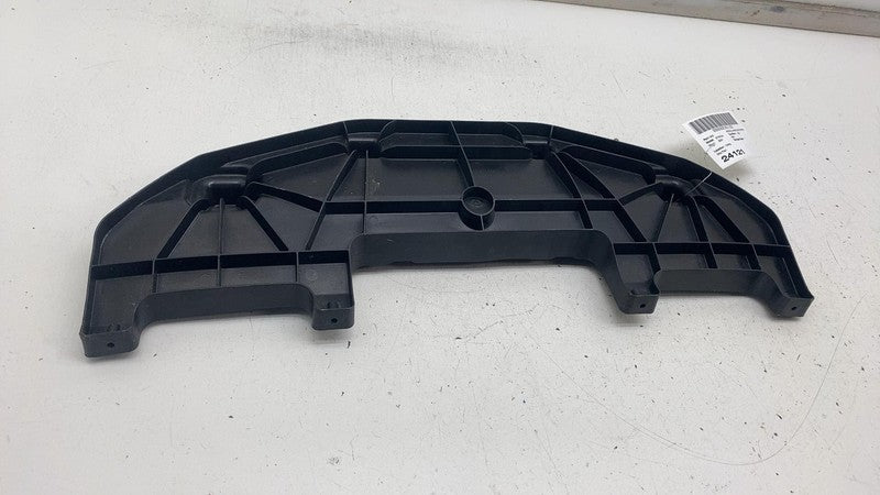 4KE.807.329 ⭕ 2019-2023 Audi E-Tron Quattro Rear Bumper Center Retainer Bracket 4KE807329