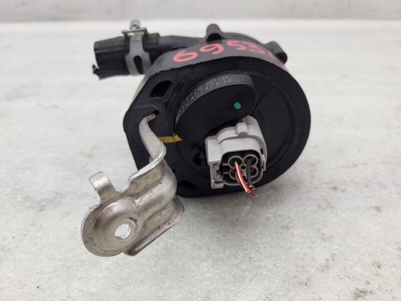 2016-2020 Tesla Model X MX Auxiliary Coolant Water Cooling Pump FWD Assembly OEM