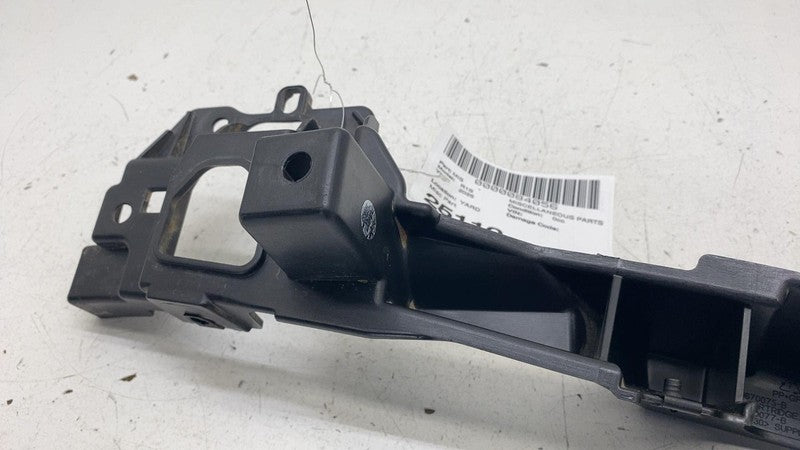 PT00670075B ⭕ 2025 Rivian R1S Right Side Cartridge Fender Air Curtain Bracket PT00670075-B