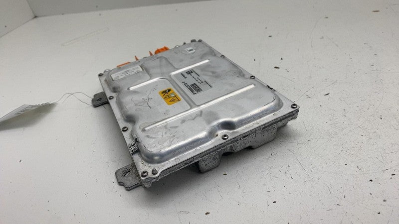 PT00001573-F ⭕ 22-24 Rivian R1S Front DC to DC Power Converter Control Module PT00001573-F