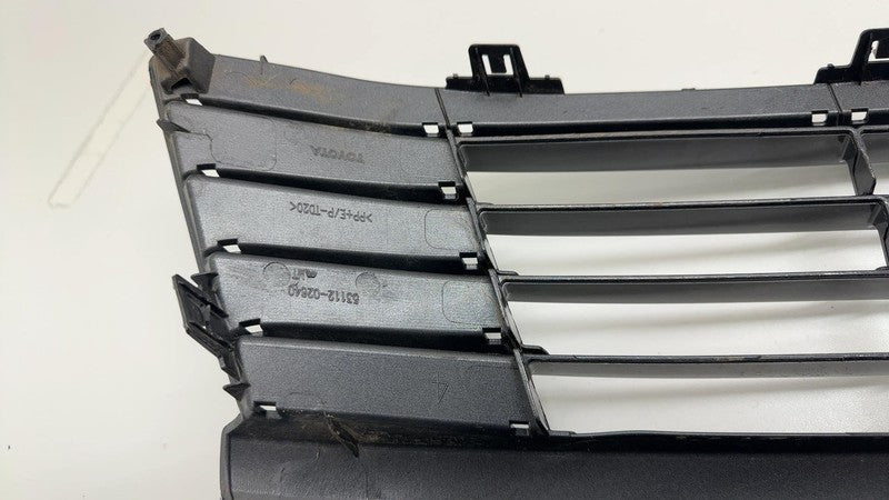 ⭕ 2014 2015 2016 Toyota Corolla Front Center Lower Bumper Grille OEM 5