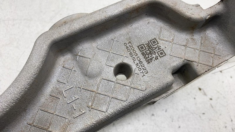 PT00613518B ⭕22-25 Rivian R1T R1S Front Left Lower Subframe Crossmember Bracket PT00613518-B