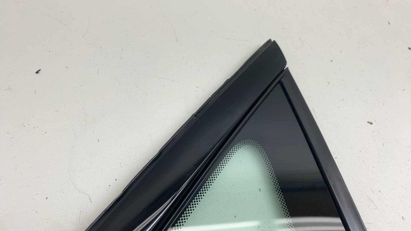 E1 43R-001229 ⭕ 18-25 Chrysler Pacifica Front Left Corner Door Window Quarter Glass 68370635AA