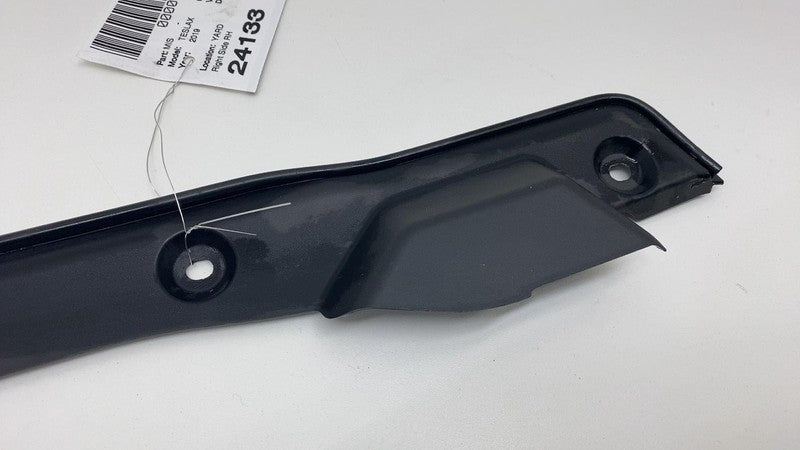 105630000D 2016-2020 Tesla Model X Rear Passenger Trunk Liftgate Pinch Sensor Cover Right