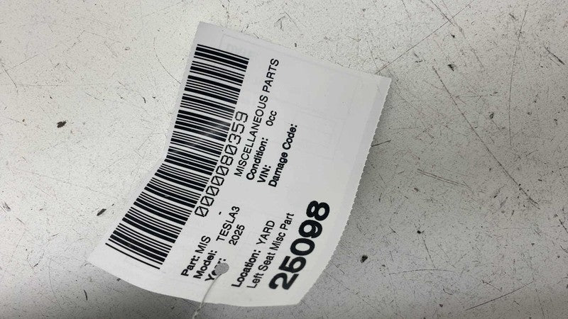 1699949-01-D ⭕24-25 Tesla Model 3 M3 Front Left or Right First Row Seat Headrest 1699949-01-D