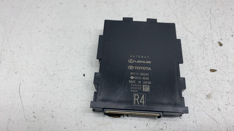 ⭕2023-2024 Toyota Prius Network Gateway Computer Control Module Unit 8
