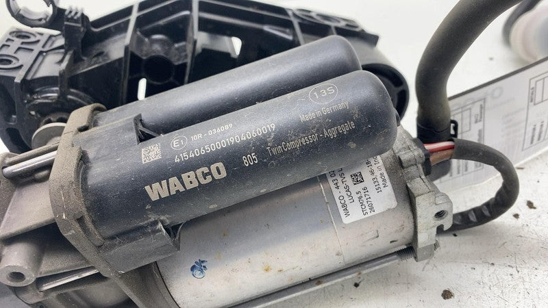 ⭕16-20 Model X Air Suspension Compressor Pipe Line Intake Valve Block 