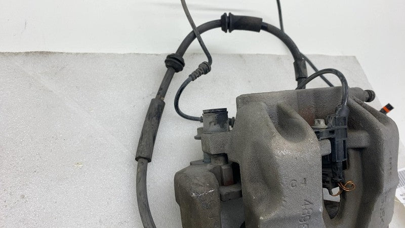 2016-2019 Mercedes-Benz GLE350 Front Passenger Caliper w/ Brake Hose Line Right