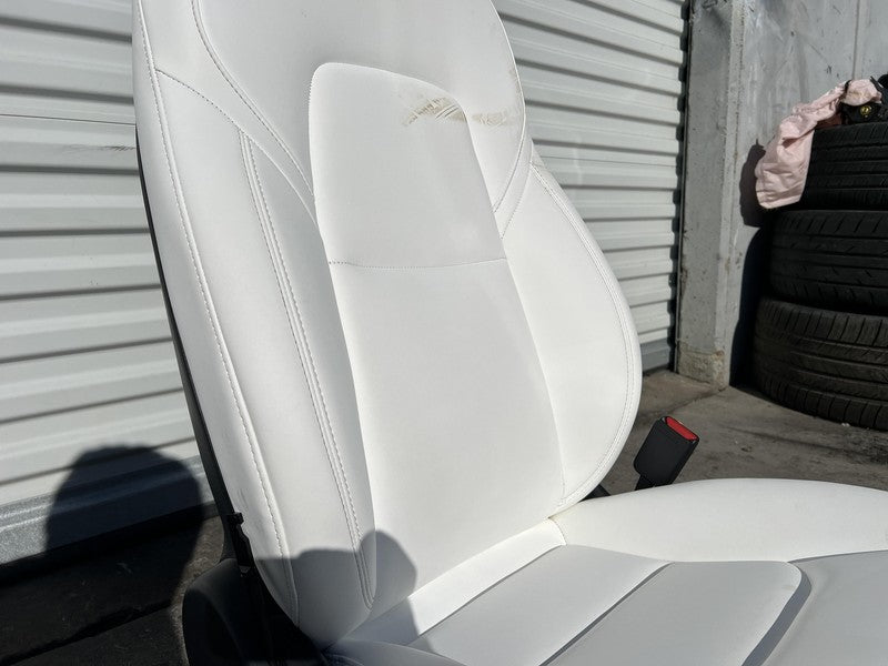 ⭕2020-2023 Tesla Model Y 3 Front Passenger Side 1st Row Seat Leather White Right