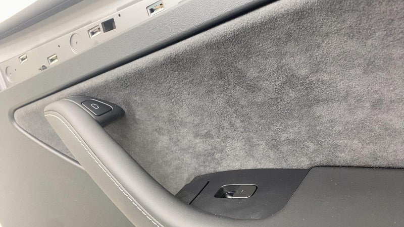 1997295-00-C ⭕ 20-24 Model Y Front Passenger Side Door Panel Trim Cover Right RH 1997295-00-C