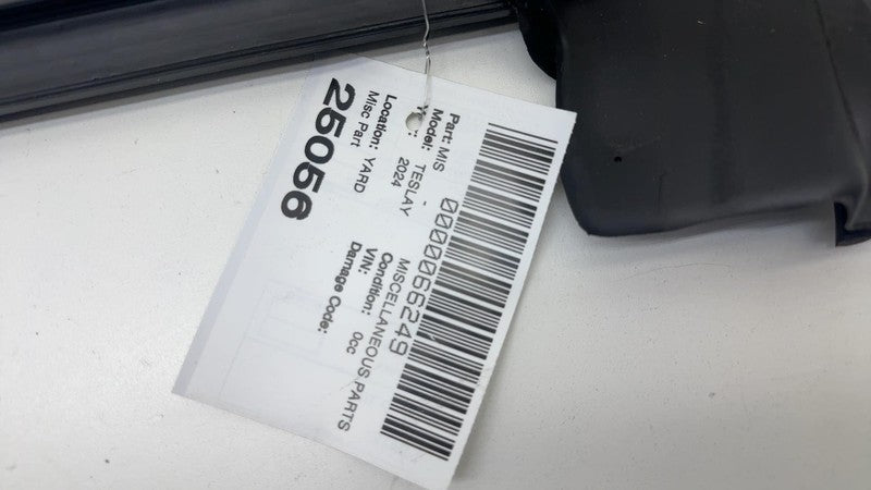 ⭕20-24 Model Y Front Right Door Window Inner Belt Weatherstrip Seal 15