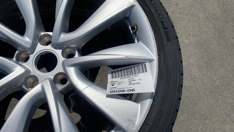 ⭕ 17-20 Model 3 Wheel Rim 19x8.5J +40MM & Michelin Tire 235/40 R19 104