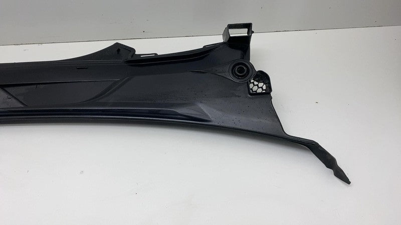 51717388714 2018-2023 BMW 530e B46X Windshield Wiper Cowl Panel Grille Cover OEM 51717388714