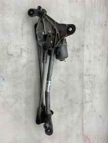 ⭕ 17-23 Tesla Model 3 Front Windshield Wiper Motor Linkage Module 1076725-00-D
