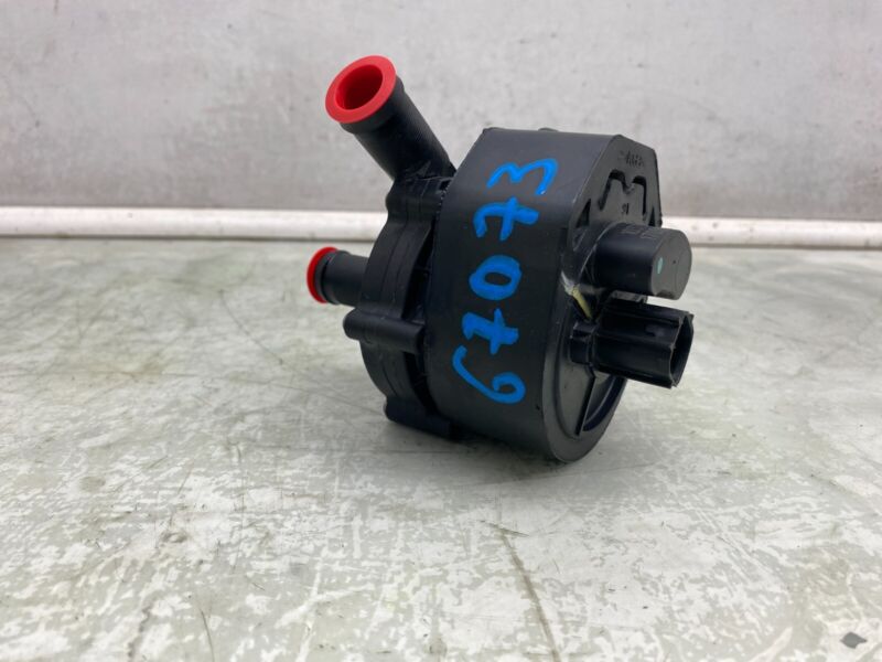 2016-2020 Tesla Model S X Cooling System Auxiliary Water Coolant Pump 103732700F