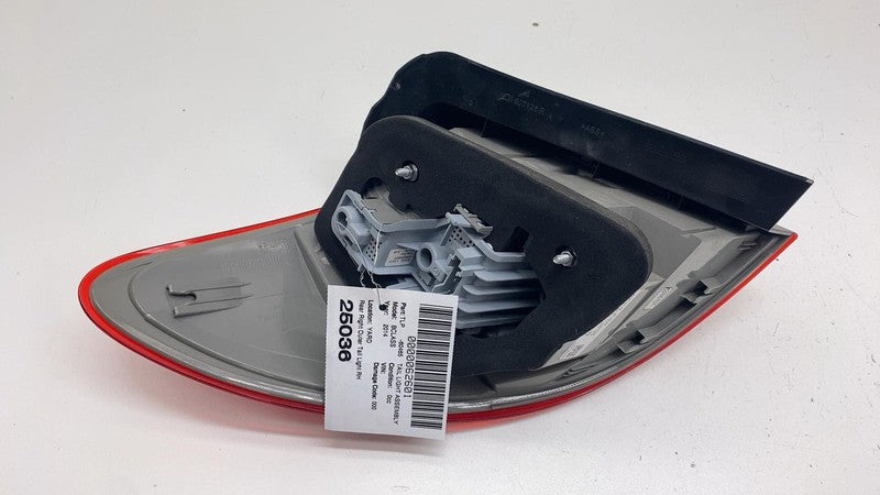 ⭕13-14 Mercedes-Benz B Electric Drive Rear Right Outer Tail Light RH A