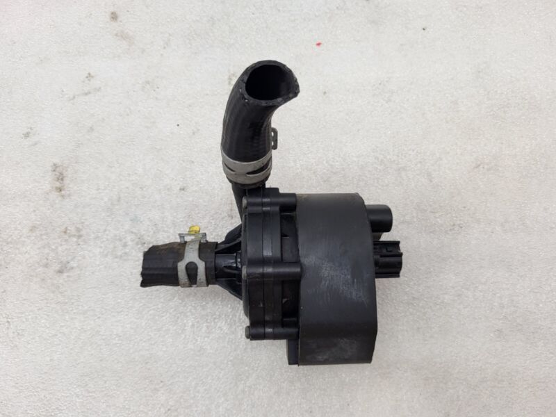 2016-2020 Tesla Model S X Cooling System Auxiliary Water Coolant Pump FWD Assy