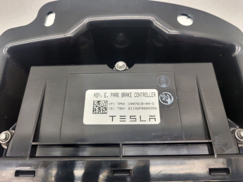 100751100A 12-20 Model S Park Brake Controller + Power Liftgate Control Module 1007511-00-A