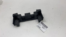 ⭕ 16-20 Tesla Model X Rear 2nd Row Floor Center Beaver Dam Bracket 1059716-00-D