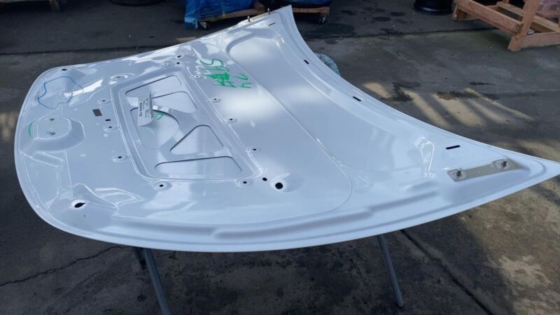 2020-2024 Tesla Model Y Front Bonnet Hood Shell Panel Assembly OEM White - PPSW