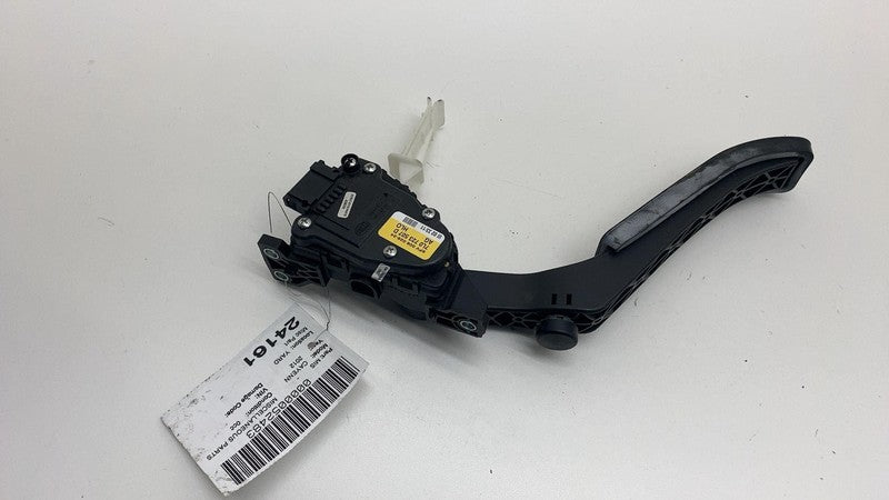 7L0723507D 2011-2018 Porsche Cayenne S Front Driver Gas Throttle Accelerator Pedal Assy OEM