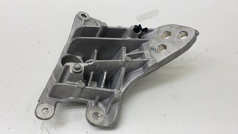 68449047AA ⭕ 2025 Ram 1500 Front Right Lower Engine Motor Mount Support Bracket 68449047AA