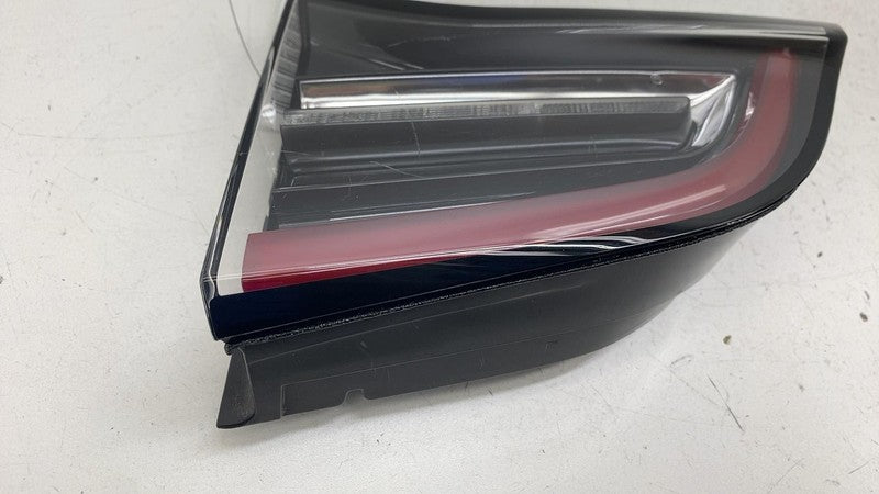 ⭕ 2017-2023 Model 3 Rear Right Inner Taillight LED Tail Lamp 3-Pin 107