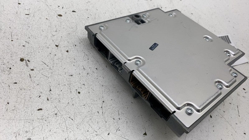 C500000617G 2022-2024 Rivian R1T R1S Driver Left Dash Gateway VDM Control Module C500000617G