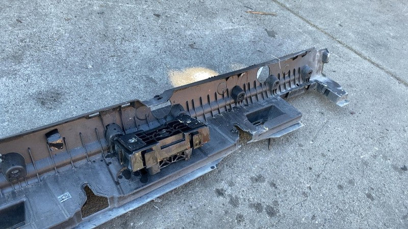 A1666900210 2012-2019 Mercedes-Benz GLE350 Right Running Board Step Mount Support Bracket RH