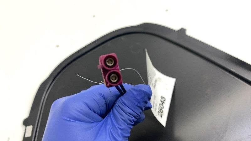 STR2400277 ⭕ 21-24 Ford Mustang Mach-E Overhead Roof Exterior Shark Fin Antenna w/ Molding