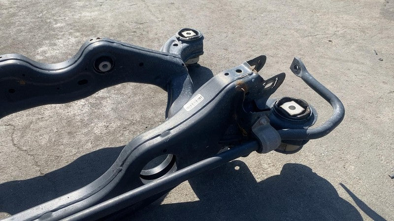 ⭕ 2014-2015 Mercedes-Benz B Electric Drive Rear Subframe w/ Stabilizer Bar Assy