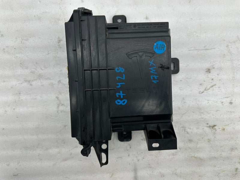 105835803C ⭕ 2016-2020 Model X Front BCM Body Comfort Module ECU Enclosure Box 1058358-03-C