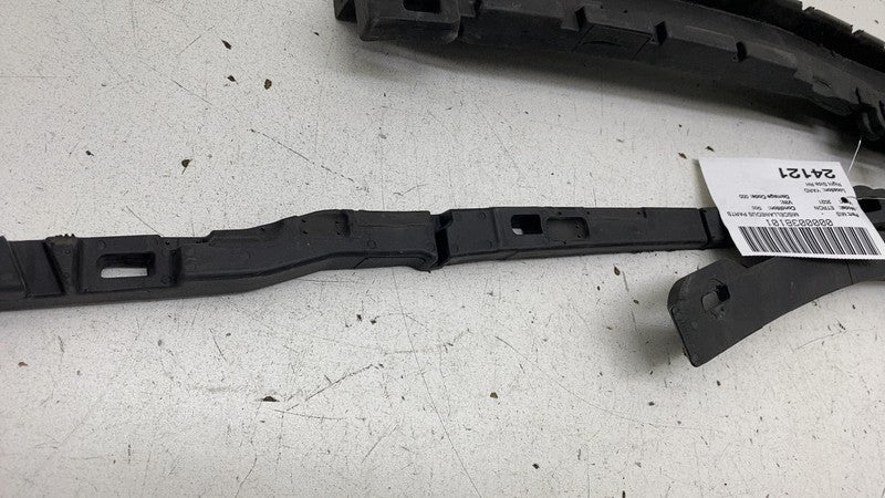 4KE807914B ⭕  2019-2021 Audi E-Tron Front Grille Insulators Insert Seal Cushion 4KE807914B
