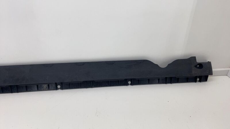 1497741-00-B ⭕ 2020-2023 Model Y Left Skirt Rocker Molding Panel Carrier Bracket 1497741-00-B