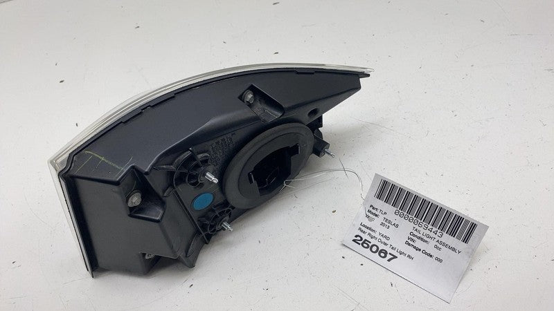 ⭕ 12-22 Model S Rear Driver Side Trunk Outer Taillight Lamp Left LH 60