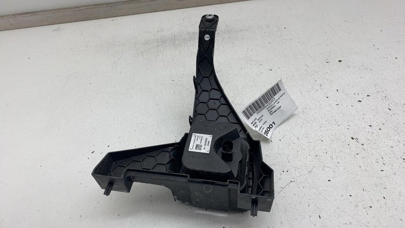 936054804 2018 2019 2020 BMW 530e Front Vehicle Sound Generator Speaker w/ Mount Bracket