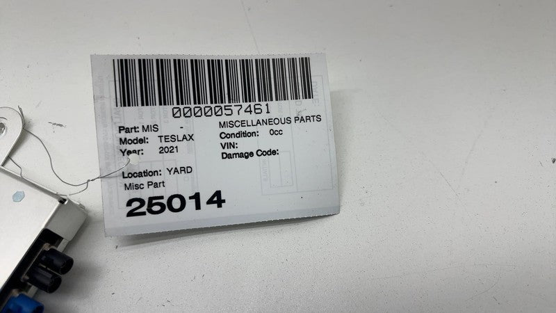 ⭕ 2016-2020 Tesla Model X BCM Central Body Control Module Computer 104