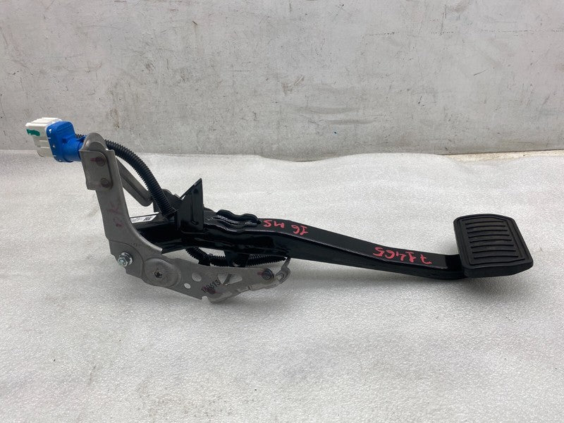 105065700A ⭕ 2012-2020 Tesla Model S MS Brake Stop Pedal w/ Sensor Assembly 1050657-00-A