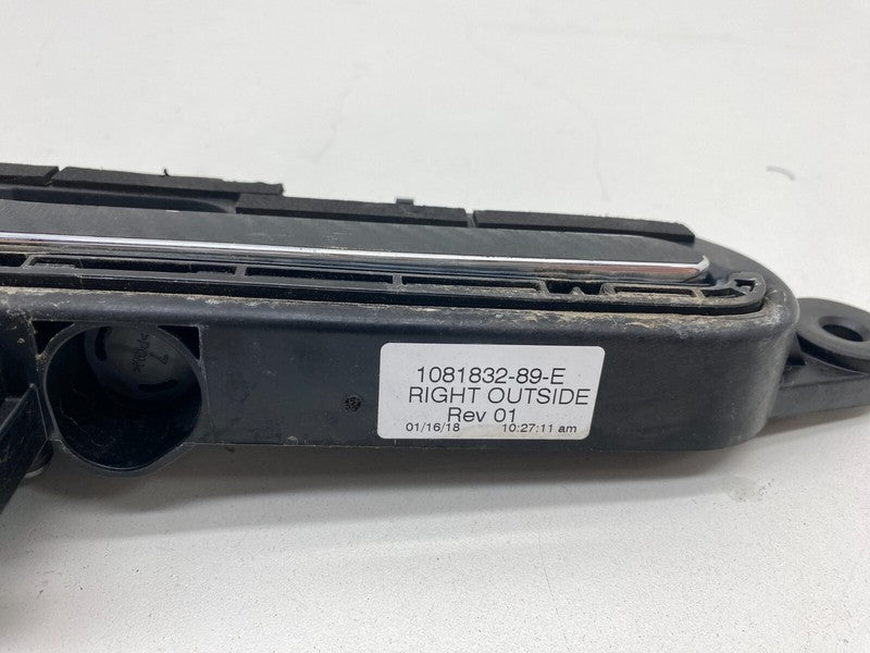 108183289E ⭕ 2017-2020 Tesla Model 3 Front or Rear Outside Door Handle Right 1081832-89-E