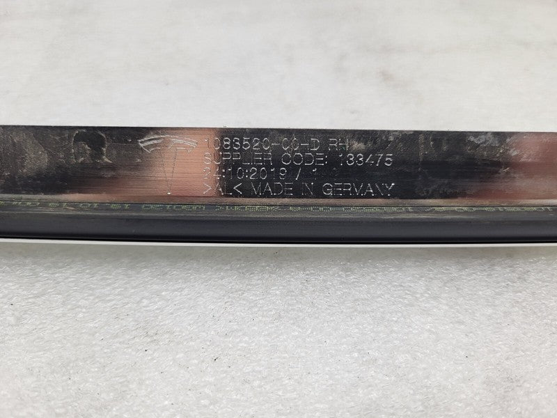 108352000D ⭕ 2017-2020 Tesla Model 3 Upper Bright Trim Mold Roof Molding Right 1083520-00-D
