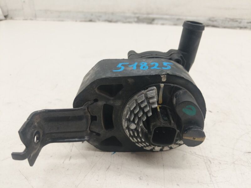 2012-2015 Tesla Model S MS Battery Coolant System Auxillary Water Pump Assembly