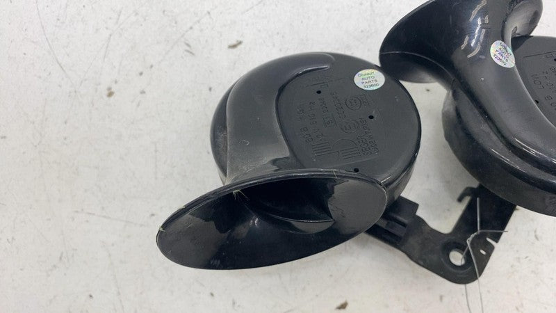 ⭕ 2017-2023 Tesla Model 3 M3 High + Low Pitch Tone Horn w/ Bracket 148