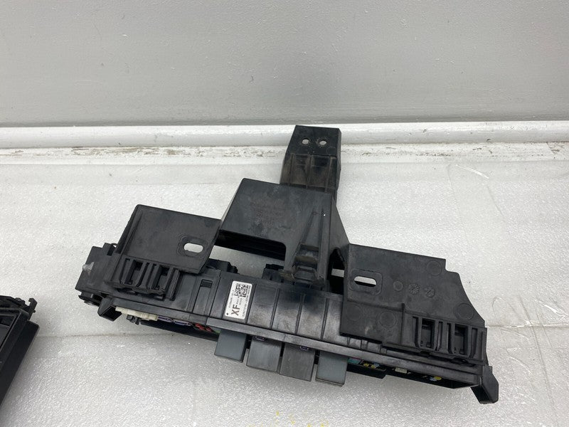 109440502F 16-20 Model X Front Efuse Frunk Fuse Relay Junction Box Module Unit 1094405-02-F