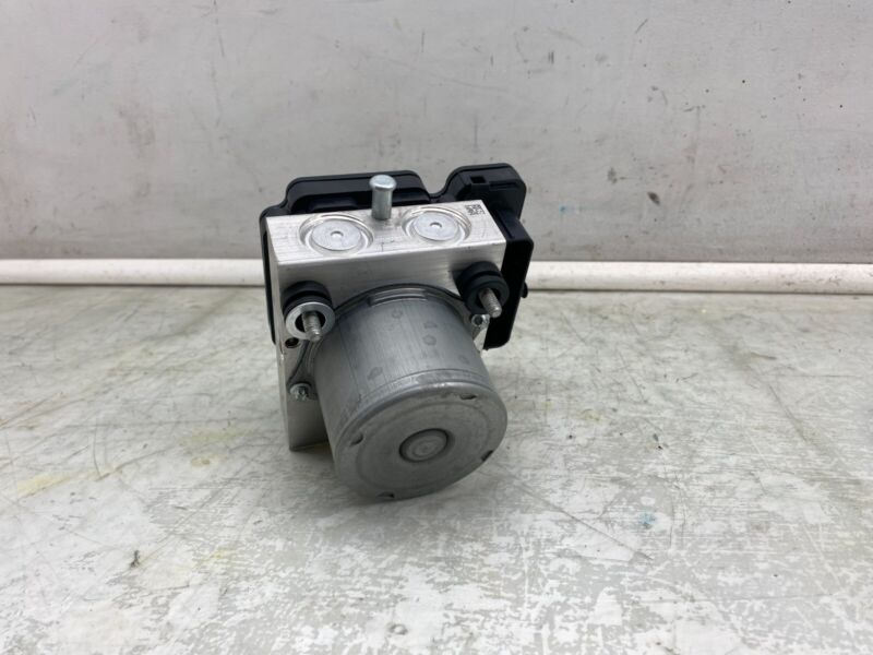 2017-2023 Tesla Model 3 M3 Anti-Lock Brake System ABS Pump Module Unit Assembly