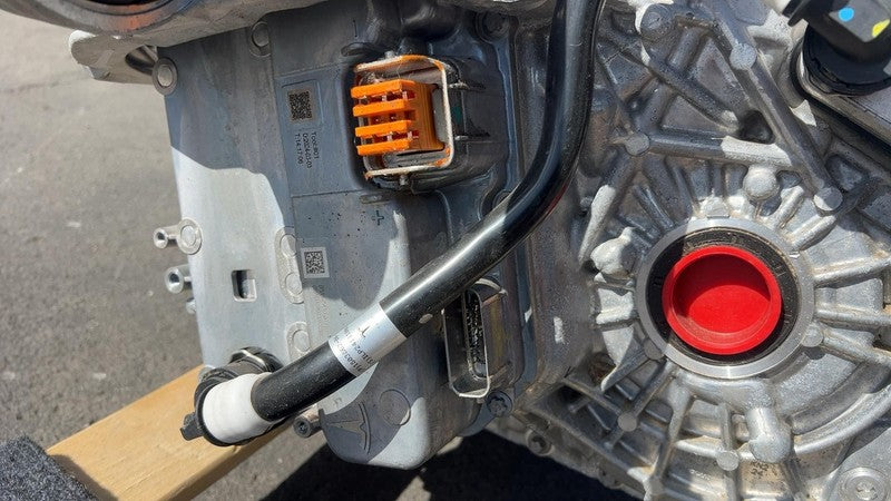 24 25 Tesla Cybertruck Rear Dual Motor / Front Tri-Motor Drive Unit 19