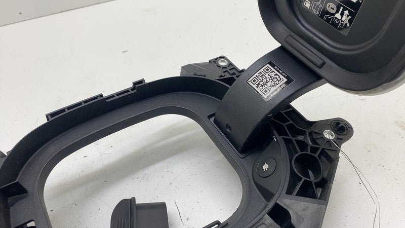 ⭕22-25 Mercedes-Benz EQS 450+ V297 Charging Port Door Lid White 799 A2